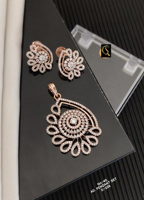 Floral Peacock Spark Pendant Set