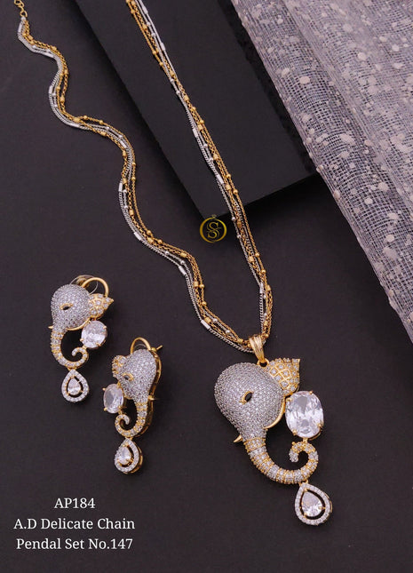 Ganesha Motif Pendant Set with Dual-Tone Chain