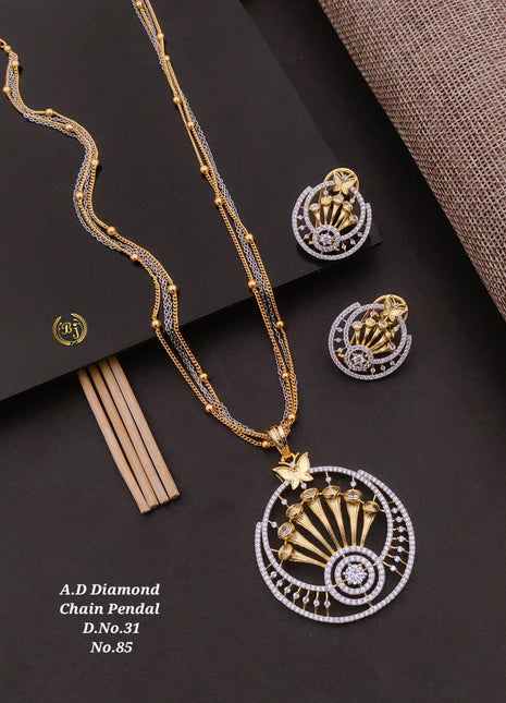 Regal Tear Drop Pendant Set