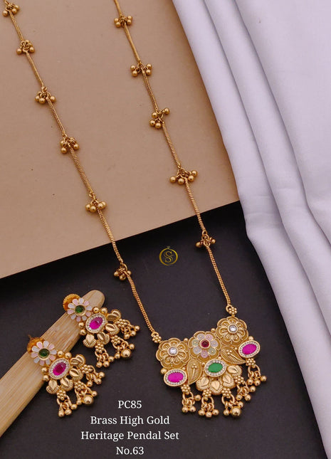 Floral Cluster Pendant Set in High Gold Finish