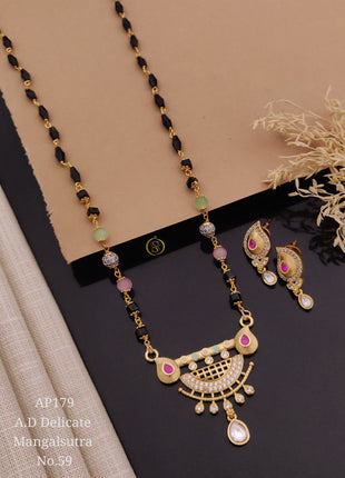 Traditional Heritage Pendant Set in Gold Tone