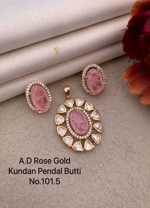 Green Oval Kundan Pendant Set with Royal Appeal