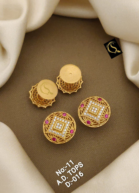 Swirl Gold Radiance Studs