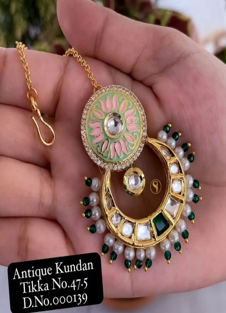Gold Plated Kundan Leaf Maang Tikka