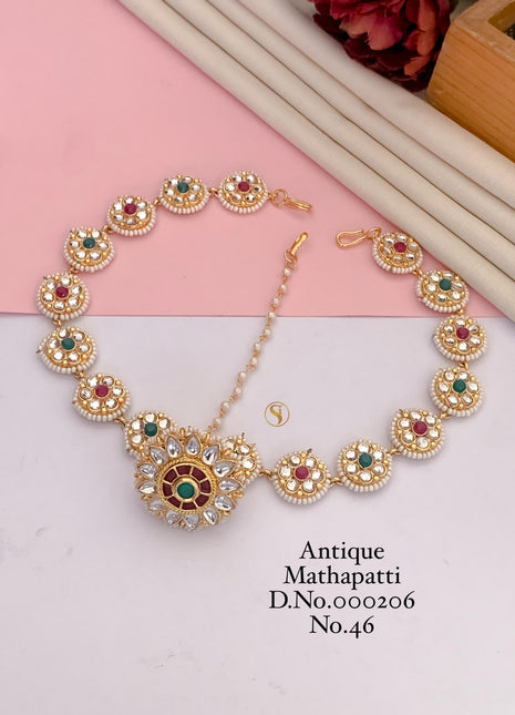 Antique Kundan Maang Tikka with Clustered Pearls