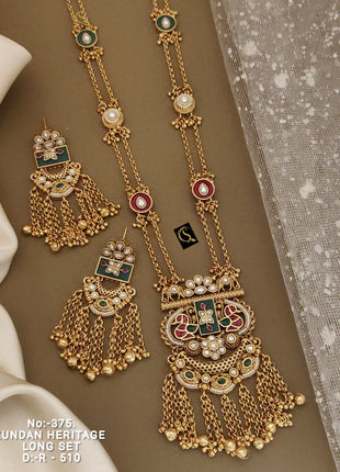 Sleek Geometric Pendant Set with Black Accents