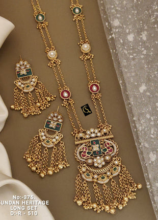 Sleek Geometric Pendant Set with Black Accents