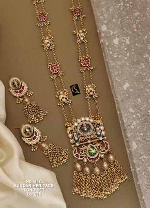 Leaf Pattern Pendant Set in Rose Gold with White Stones