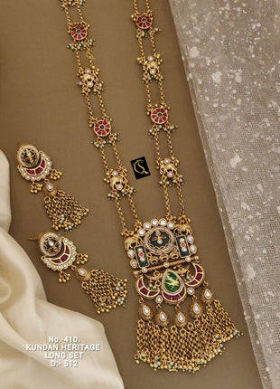 Leaf Pattern Pendant Set in Rose Gold with White Stones