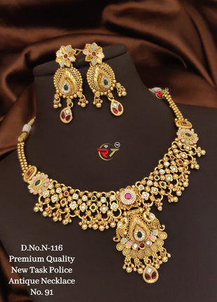 Minimalist Gold-Tone Star Pendant Set with Earrings