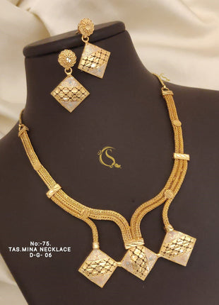 Pearl Accented Oval Pendant Set with Classic Touch