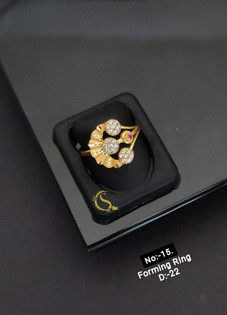 Stone-Embedded Flower Ring