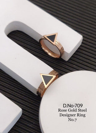 Square Silver Ring with Emerald Green Accents