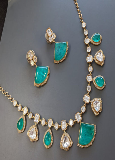 Gold-Plated Kundan Pendant Set with Earrings – Perfect for Wedding Wear