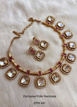 Minimal Gold-Plated Pendant Set with Earrings – Ideal for Office Wear