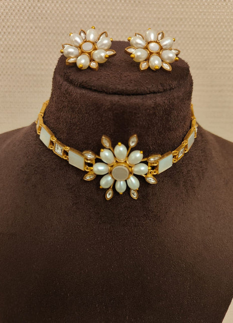 Elegant Gold-Toned Pendant Set with Studded Crystals – Ideal for Festival Wear