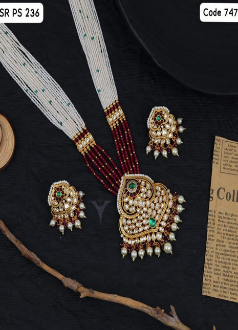 Traditional Gold-Tone Pendant Set with Pearl Details – Ideal for Festival Wear