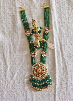 Gold Abstract Pendant Set