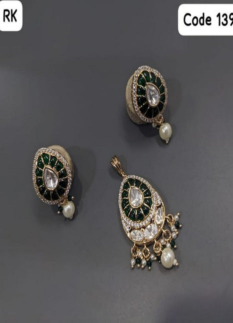 Oxidized Crescent Pendant Set