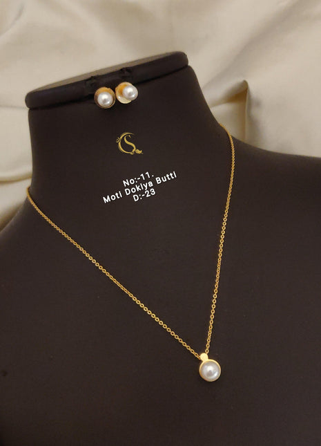 Gold-Plated American Diamond Pearl Set