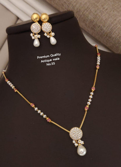 White Stone Pearl Mala