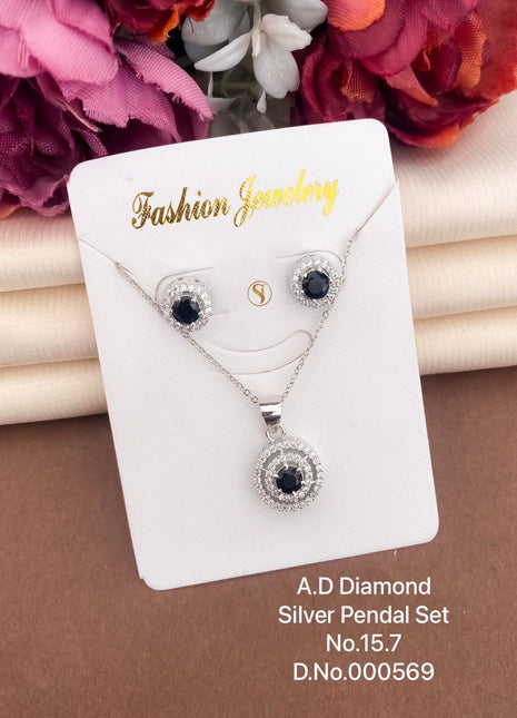 Green Stone Circle Pendant