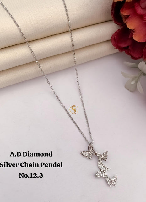 Twin Leaf A.D Pendant Chain