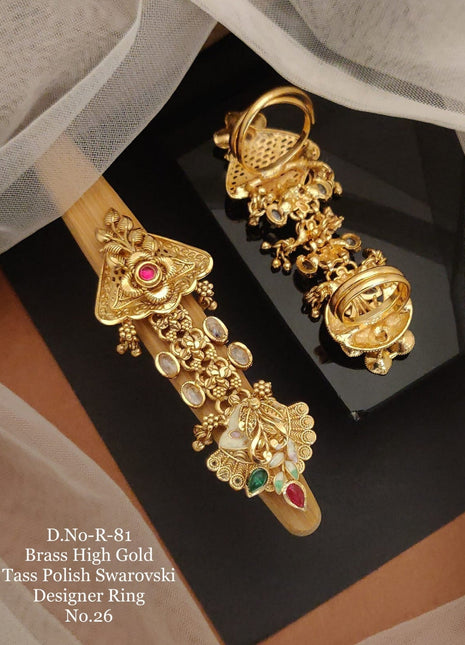 Elegant Pearl Design Ring