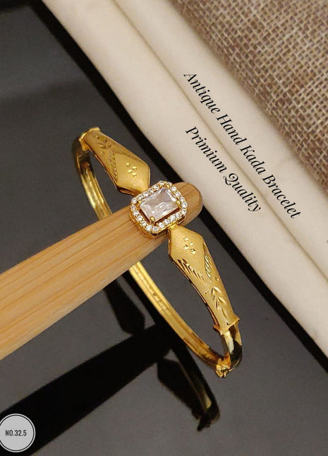 Gold-Plated Kundan Bangles