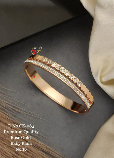 Kundan Detailed Oxidized Bangles