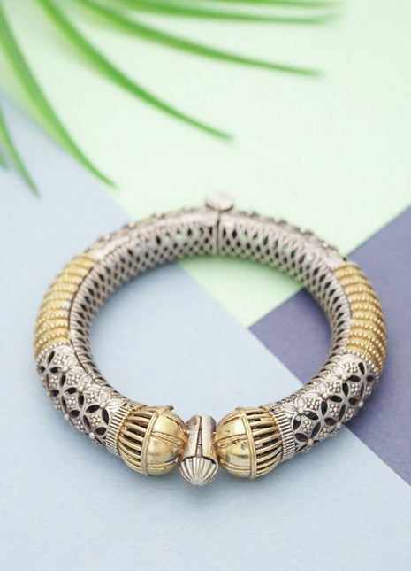 Gold-Plated Pearl-Studded Bangles