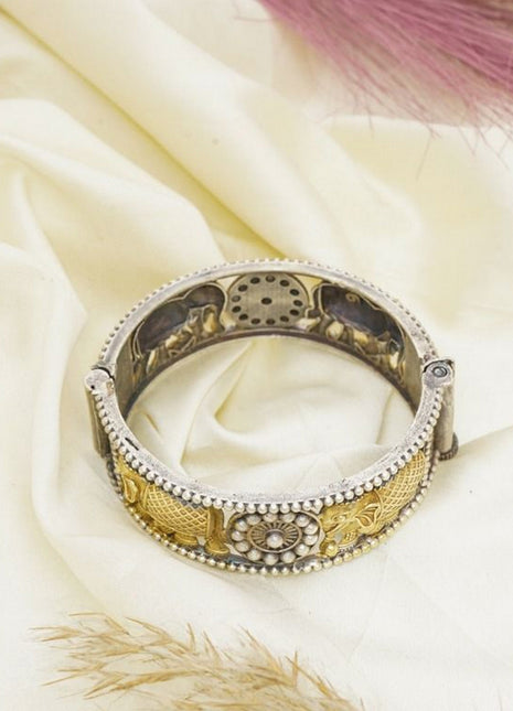 Oxidized Tribal Design Bangles