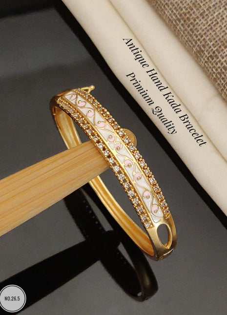 Gold Floral Chain Bracelet