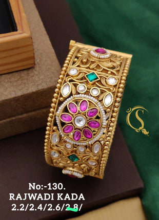 Antique Textured Kundan Kada