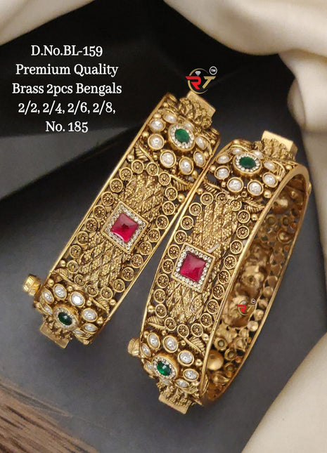 Brass Gold Finsih Kundan Bangles