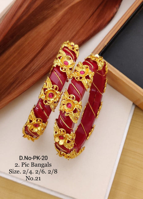 Bangle Set with Engraved Traditional Design