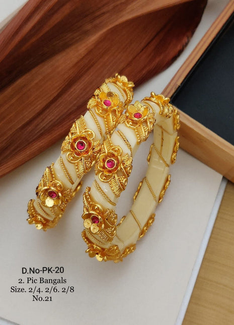 Gold-Plated Elegant Bracelet with Textured Finish