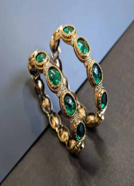 Elegant Kundan Studded Bracelet