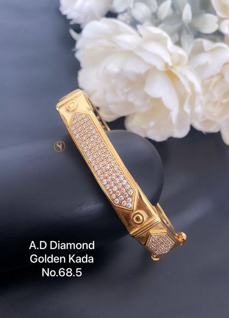 Regal Broad Kada with Monzonite Sparkle